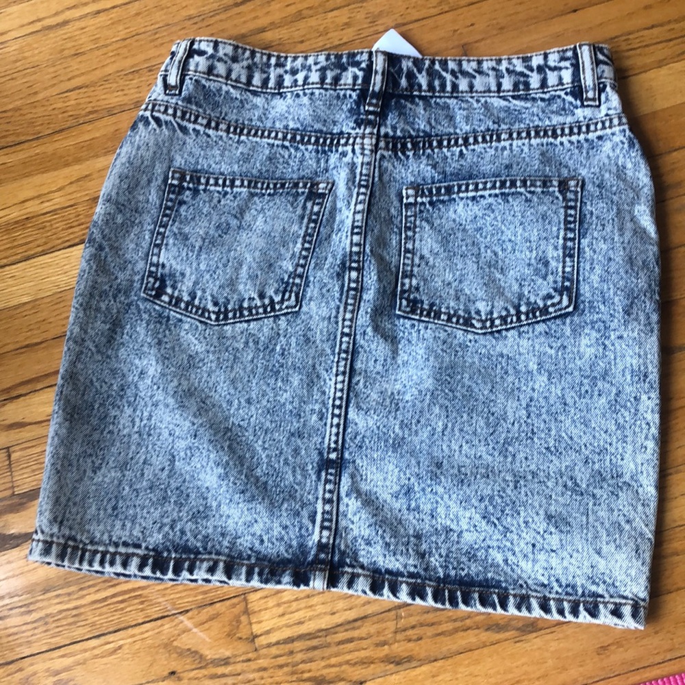 Skirt - Picture 3 of 4